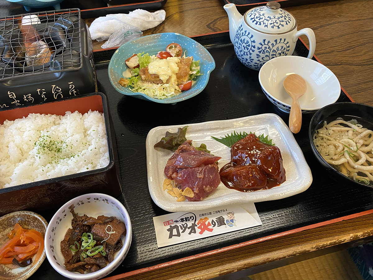 びびんやかつお炙り重