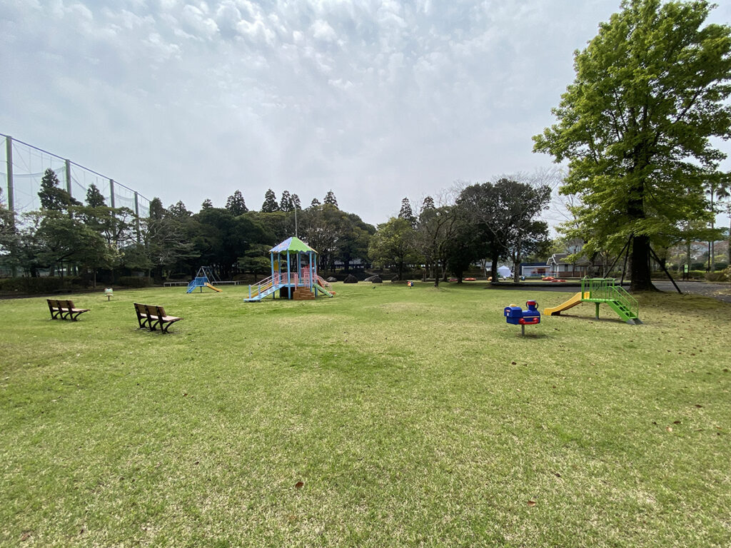 児童遊園